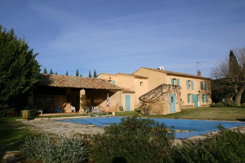 Mas en Provence en vente en sud Luberon avec piscine
